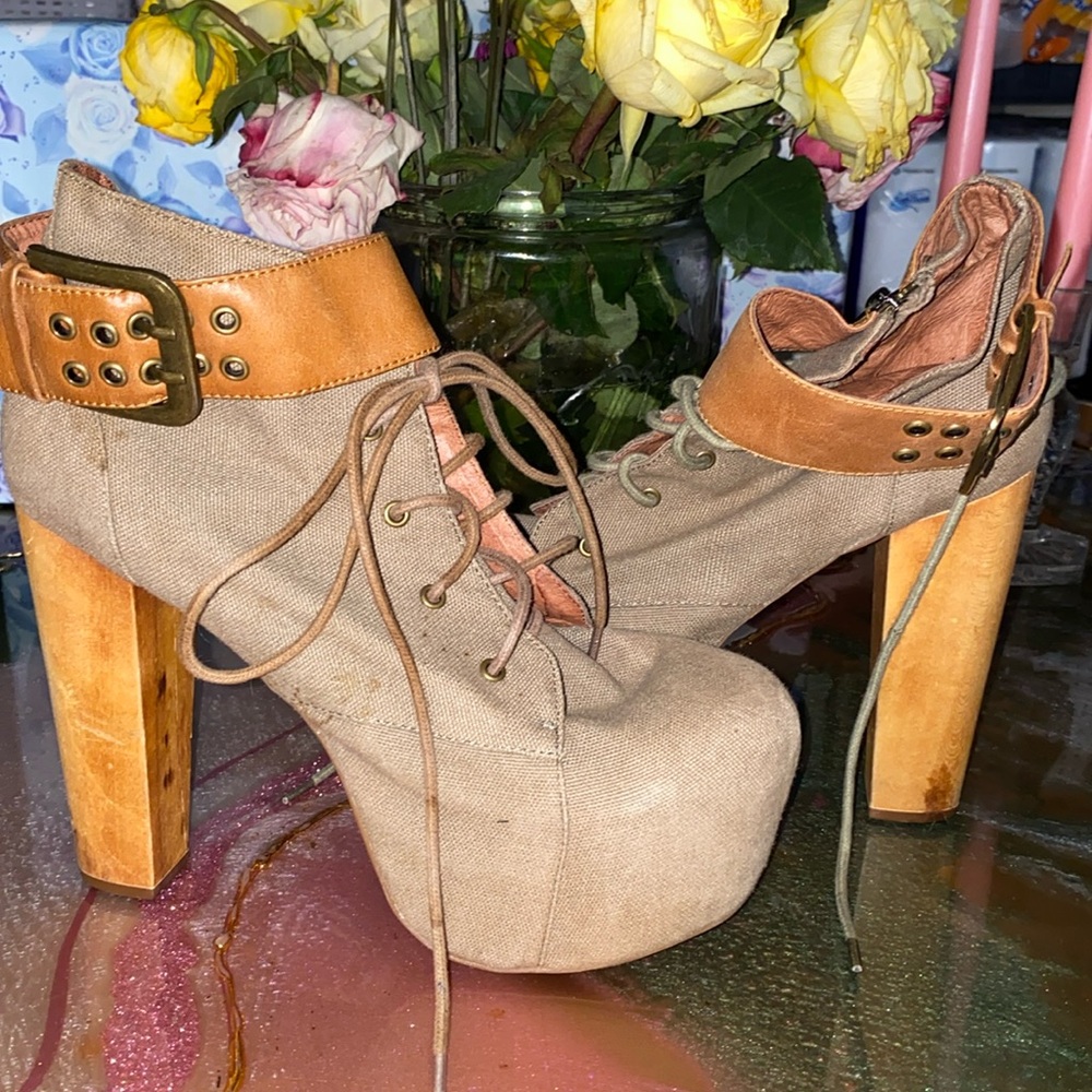 Jeffrey Campbell meals size 8.5 leather lace up platform high heel